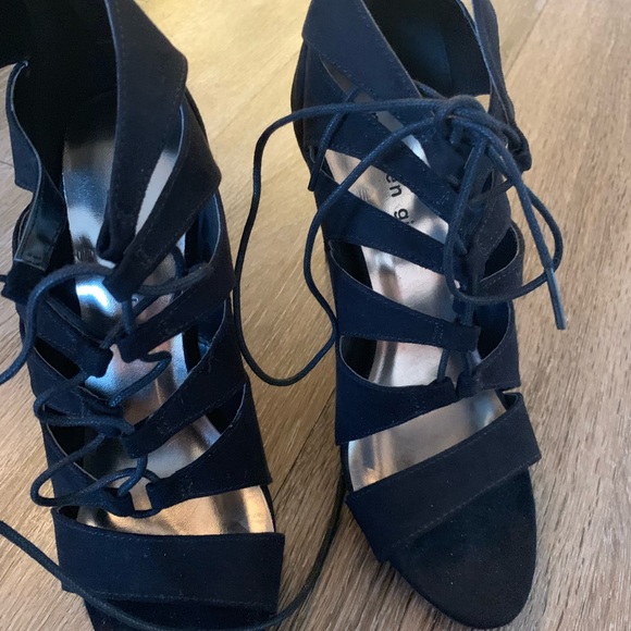 Madden Girl Heels - Picture 3 of 6